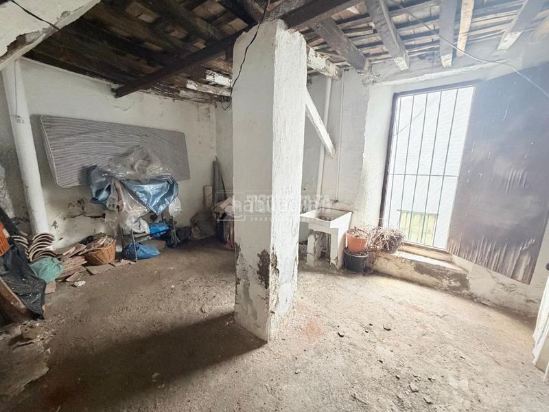 Foto 97e074c8-d71c-4551-9d65-3d937dddb095. Casa aparellada a Jimena de la Frontera