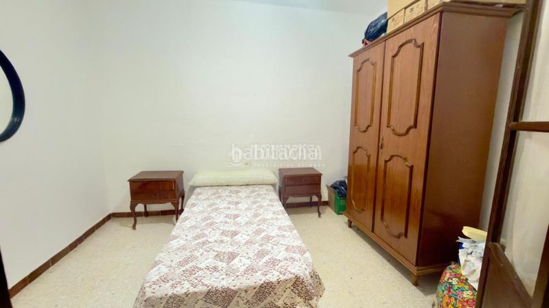 Foto d5b66f20-ce90-41dc-a9ce-c6f2735c4793. Casa aparellada a Jimena de la Frontera