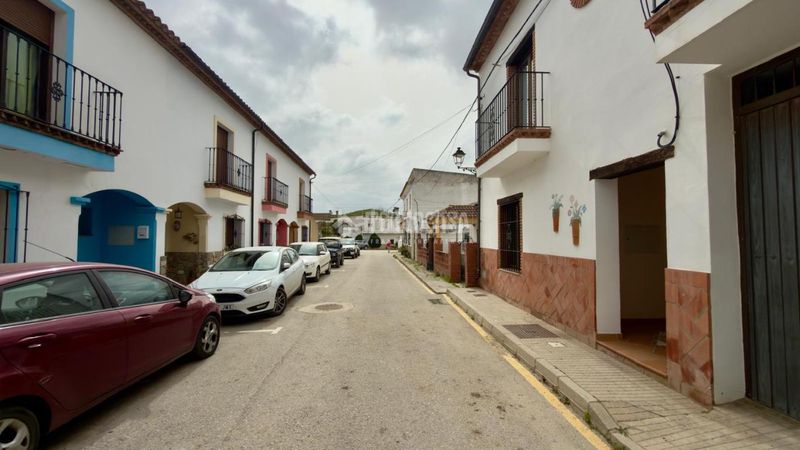 Foto c6669eed-b18d-4697-a068-d598b971dba1. Terreny residencial a Jimena de la Frontera