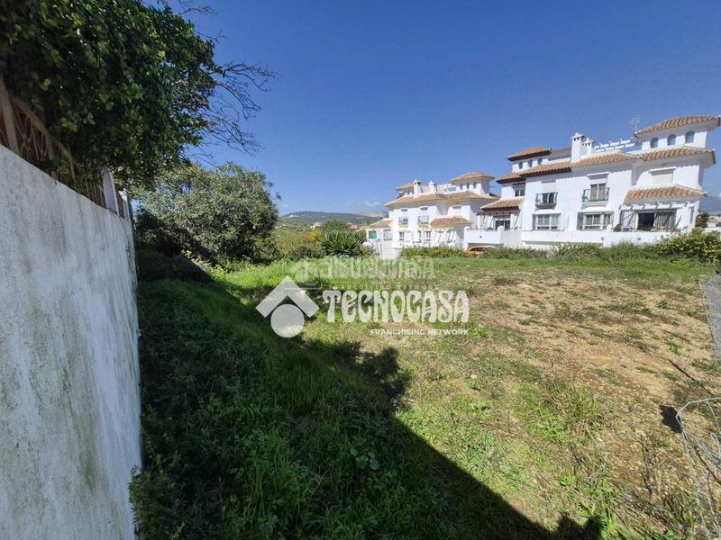 Foto 4dae9221-ad9f-4dc6-a7ee-da1a247b5aca. Terreny residencial a Alcorrín Manilva