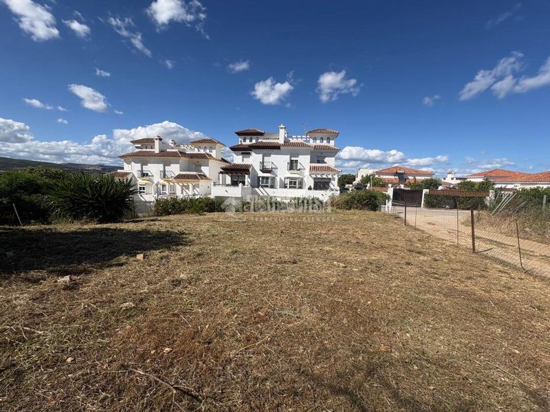 Foto 9429bd3d-cc08-4d62-b752-b5b714554184. Terreny residencial a Alcorrín Manilva