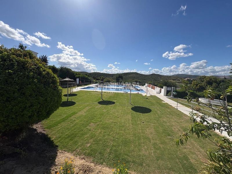 Foto 98fb0c98-5dd7-4769-b696-0bddc5183047. Terreny residencial a Alcorrín Manilva