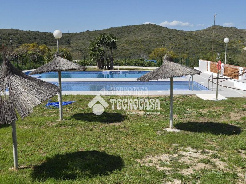 Foto b3657912-4e15-4378-bb22-5115c0f889f4. Terreny residencial a Alcorrín Manilva