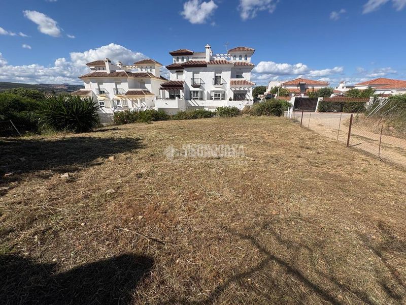 Foto e33065a3-2bfe-4660-b7c5-1172b336af92. Terreny residencial a Alcorrín Manilva