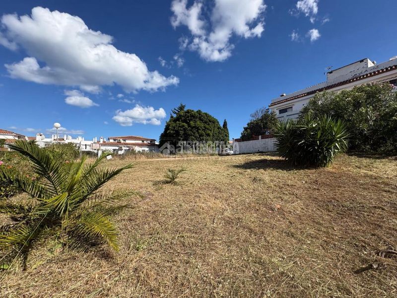 Foto f2ee729d-13b4-49ba-a8a8-25ce9b8657cb. Terreny residencial a Alcorrín Manilva