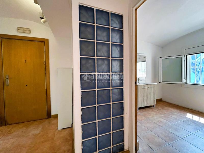 Foto a02859d0-0f32-4be5-aa14-3268d036509a. Piso  en venta en lhospitalet de llobregat en Hospitalet de Llobregat (L´)