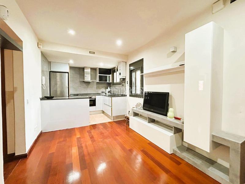 Foto d0d47553-9e0e-4d4c-b0fb-a625e5f46a1c. Ático  en venta en lhospitalet de llobregat en Hospitalet de Llobregat (L´)