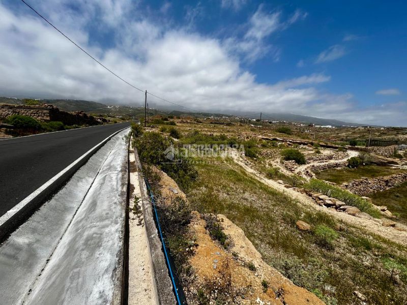 Foto 6b514ebf-22c0-4f3b-852b-3a8b5e55a4de. Finca rústica a Fasnia