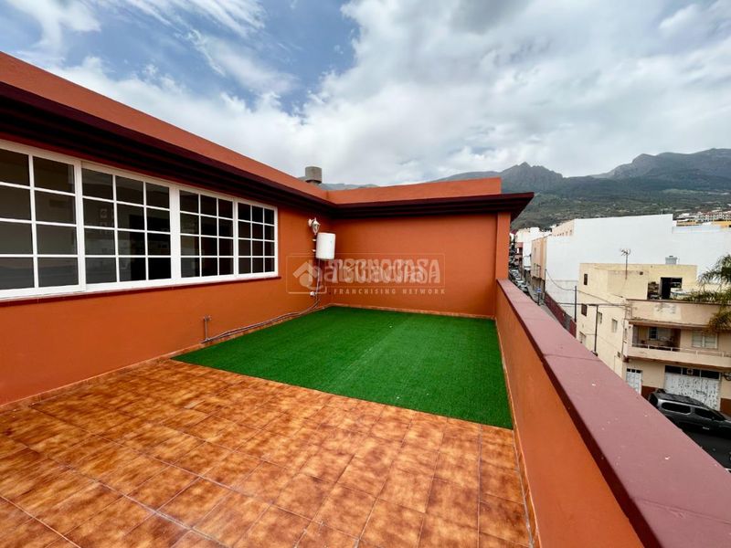 Foto 31008abb-5302-44a7-8568-74ea9e0808f0. Ático  en venta en Centro Güímar