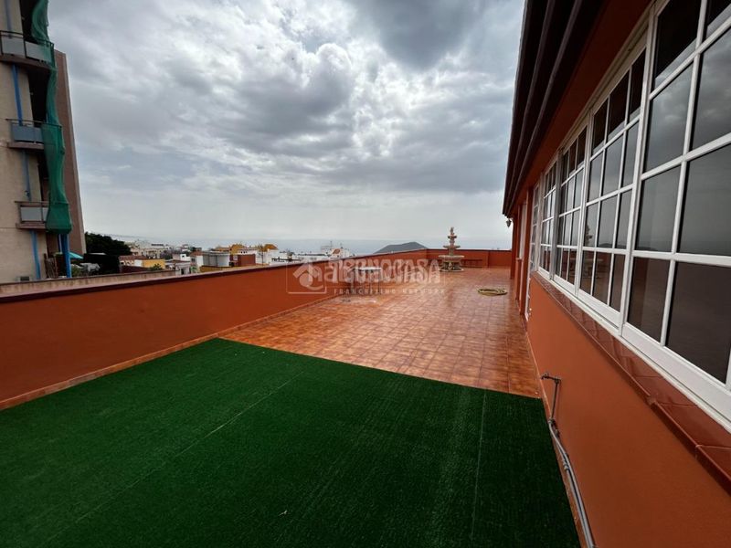 Foto a38ce4ff-5274-466b-a9a1-2a68e8c91a7e. Ático  en venta en Centro Güímar