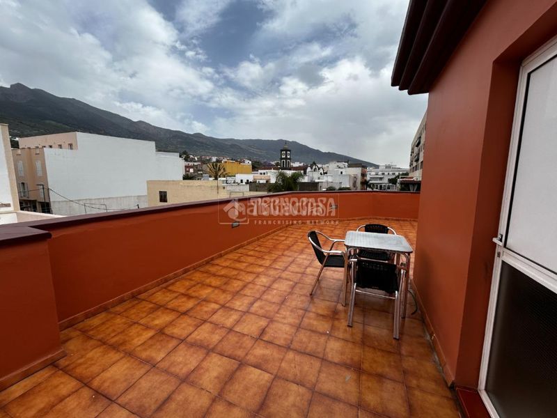 Foto eb725d9b-ead4-41cd-95f5-bee33704e9ca. Ático  en venta en Centro Güímar