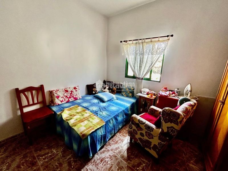 Foto ca4895a7-1a08-46e2-8f48-36a4d36b8457. Casa con parcheggio in Centro Güímar