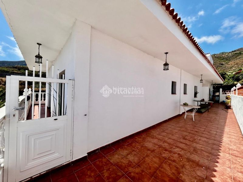 Foto f1d2dacc-c3ca-4229-9fec-4dd3c26bcca0. Casa con parcheggio in Centro Güímar