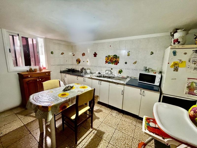 Foto 3cf251ad-2692-499c-a229-039d5721e688. Piso  en venta en Centro Güímar