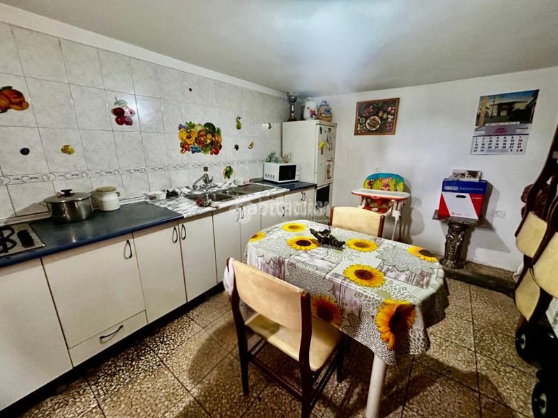 Foto bd2ce1d5-a4f7-46c3-9787-84506a8bcc6c. Piso  en venta en Centro Güímar