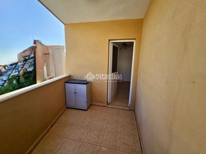 Foto e6b96496-7780-41fc-8f57-01b7fb89e127. Pis amb aparcament a puertito de Güímar Güímar