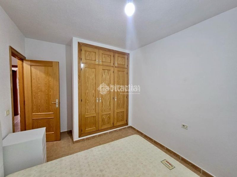 Foto eafba1f7-de92-475a-bb3a-b54a1d115057. Pis amb aparcament a puertito de Güímar Güímar