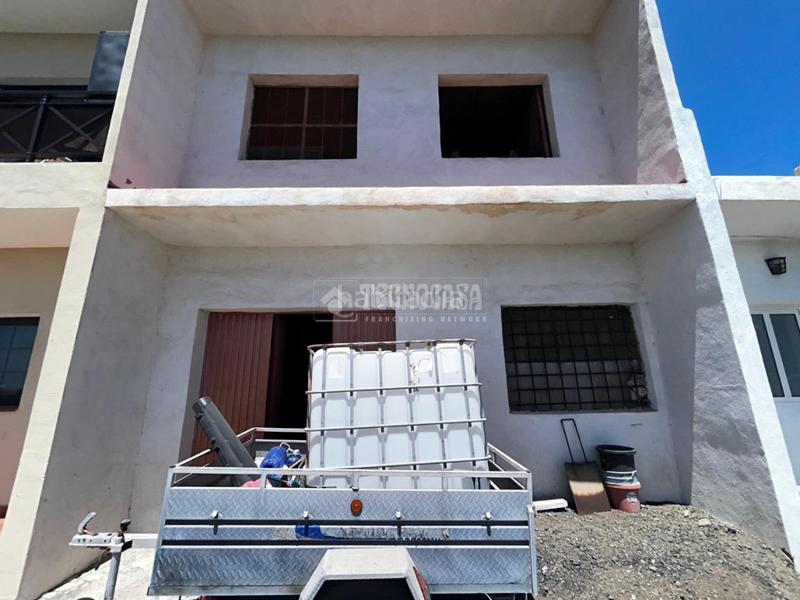 Foto 199b66cf-c718-4f43-a037-4dbeee098424. Masía casa rural en venta en gímar en Centro Güímar