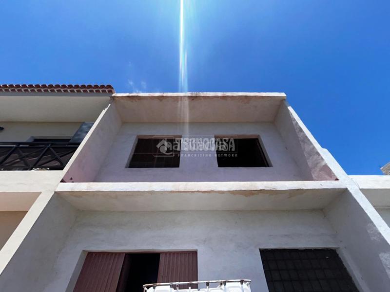 Foto f514bcc2-ec35-4558-ab2a-6618fb53d3ee. Masía casa rural en venta en gímar en Centro Güímar