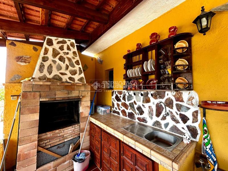Foto b4189ff2-a684-4b37-97b2-0f06d09d90ef. Casa  en venta en Arafo