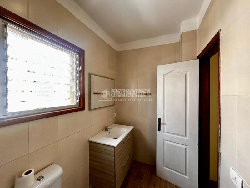 Foto 0dd0a1b4-149c-4d9b-bb22-9afbb47514a6. Alquiler piso  en alquiler en gímar en puertito de Güímar Güímar