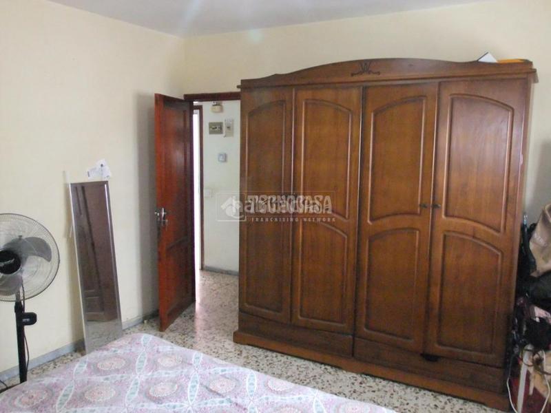 Foto 32e9ded6-3ba7-4fb6-832a-383f263b5eed. Casa  en venta en gímar en Centro Güímar