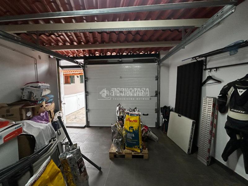 Foto 43b622d7-cf2c-4dfa-b017-2c2b509faa19. Maison avec parking dans Centro Güímar