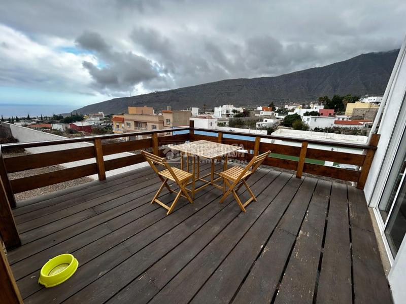 Foto 8556f9be-d2a1-4d6e-841a-123a6b341430. Maison avec parking dans Centro Güímar