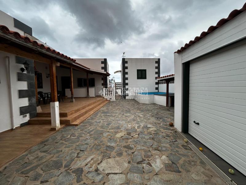 Foto 8618702d-76c6-4caf-a5a9-98688c16ab79. Maison avec parking dans Centro Güímar