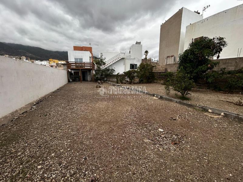 Foto a48aacf0-1cd1-4ef0-b84d-f5512b5e05ce. Maison avec parking dans Centro Güímar