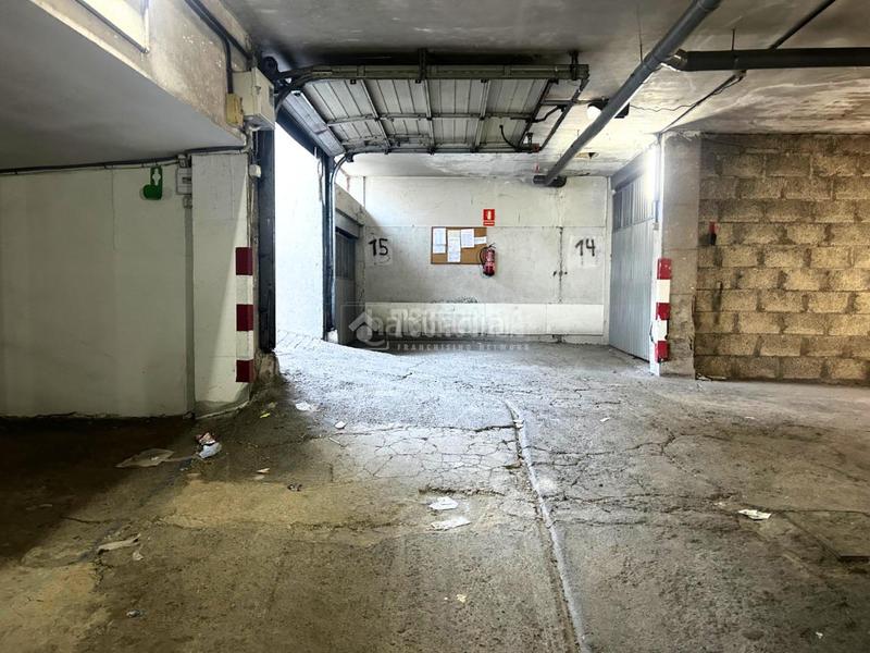 Foto ef0751e7-11fb-4d00-9d8c-e84f02b89dab. Aparcament cotxe a puertito de Güímar Güímar