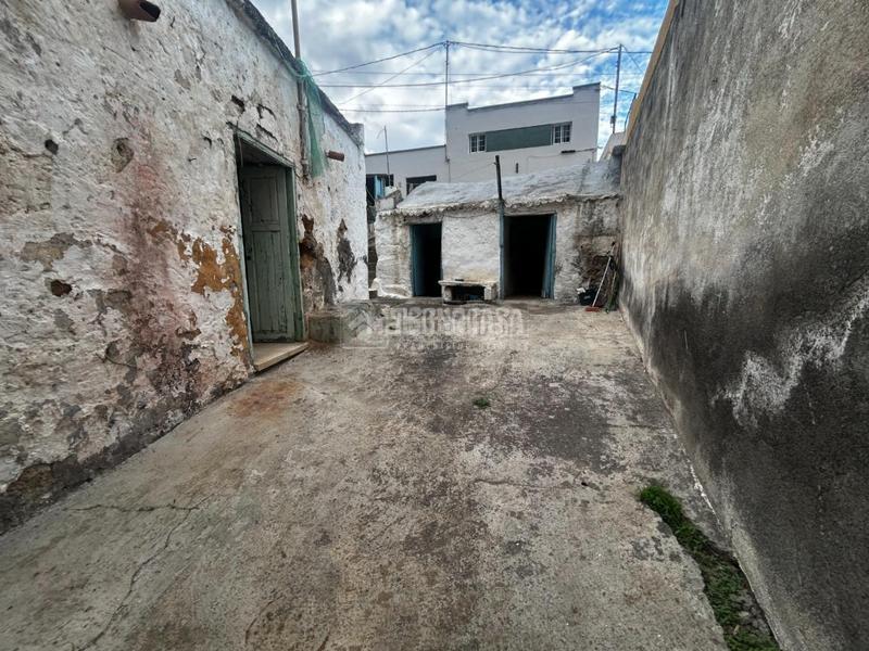 Foto 5c85c827-6224-46f5-9420-2cef8ef981e3. Casa  en venta en gímar en Centro Güímar