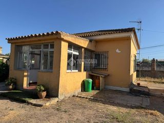 Country house in Cuatro Pinos - El Carmen. Casa rural en venta en el puerto de santa maría