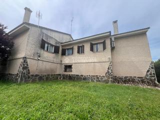 House in Puerta de Cuartos-Avenida de Portugal. Casa en venta en talavera de la reina
