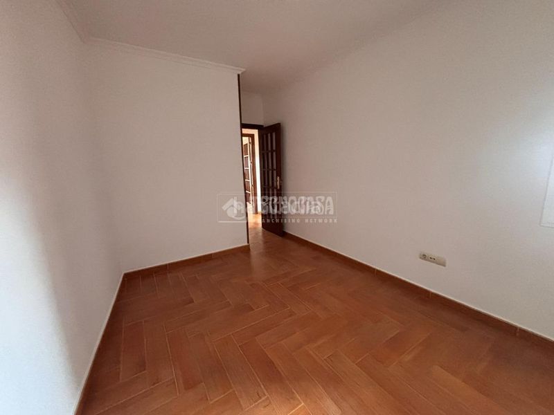 Foto eb132265-9e55-4950-879a-b0d56ed695f7. Pis a Tomelloso