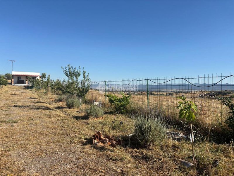 Foto af182433-d27a-4d84-9a2a-30f411024a07. Casa a Valdeverdeja