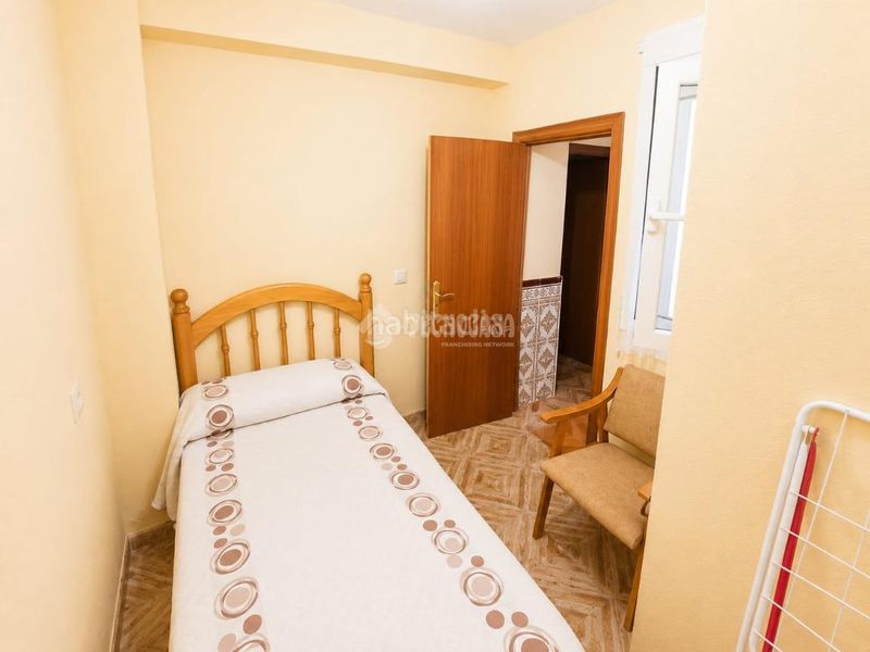 Foto a2b41e60-a05f-496d-917d-61765c5c7283. Casa aparellada amb calefacció a Caleruela