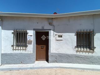 House in Espinoso del Rey. Casa en venta en espinoso del rey