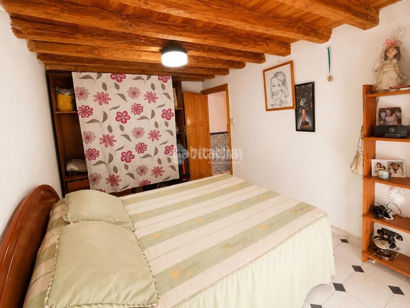 Foto 0135eef4-2ebc-44d4-beb7-35b04ad086aa. Casa aparellada a Valdeverdeja