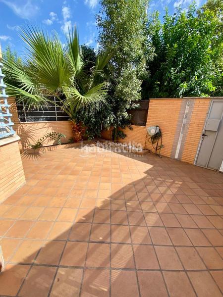 Foto 6e0d7220-5cbe-476f-ab6c-27f45d206609. Casa aparellada a Norte Mérida