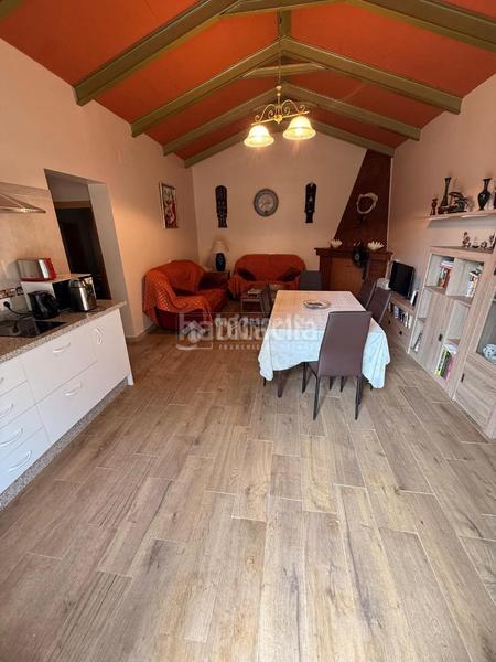 Foto aff3728d-4c27-4012-a7e6-2f9be113caf2. House in Alange