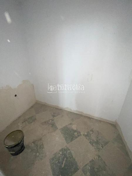 Foto 27f55a44-20b0-4c60-a1e7-a39025438a5d. Casa aparellada a Centro Mérida