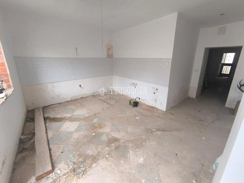 Foto 952d99a1-d998-4871-9927-78e539abec75. Casa aparellada a Centro Mérida