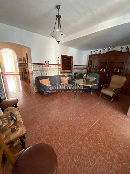 Foto e766ca18-adb4-43ba-9555-3cdf60842abc. Casa aparellada amb calefacció a Esparragalejo