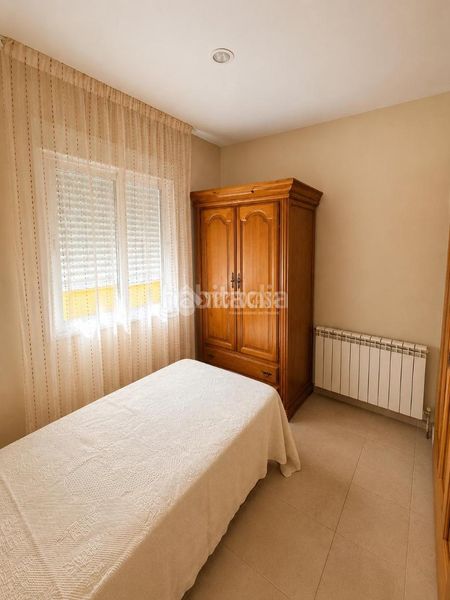 Foto 7f2fe00e-2ca5-4183-aed7-955186641b49. Casa aparellada a Sur Mérida