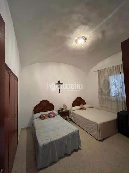 Foto 2369b069-ed6e-43c6-a571-5f1172f8c493. Casa aparellada a Sur Mérida