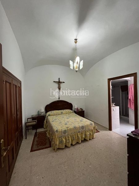 Foto a16e31f6-263d-41c1-9493-04ab81a9ec01. Casa aparellada a Sur Mérida