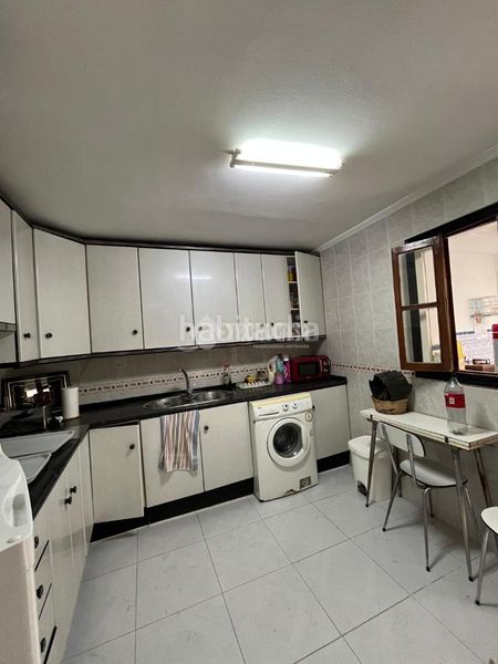 Foto b46a5fdb-0fb6-44d5-88a7-a9238802bff9. Casa aparellada a Sur Mérida