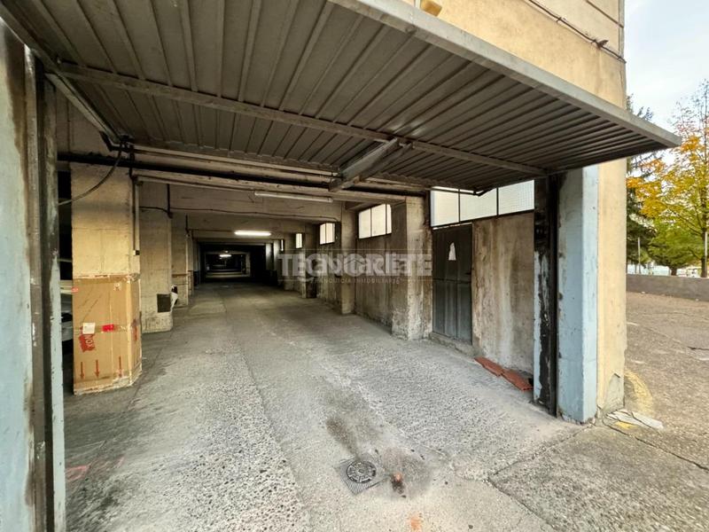 Foto f2095ba1-b247-4a09-b976-a06970546164. Aparcament cotxe a Plan Sur-Amistad Guadalajara