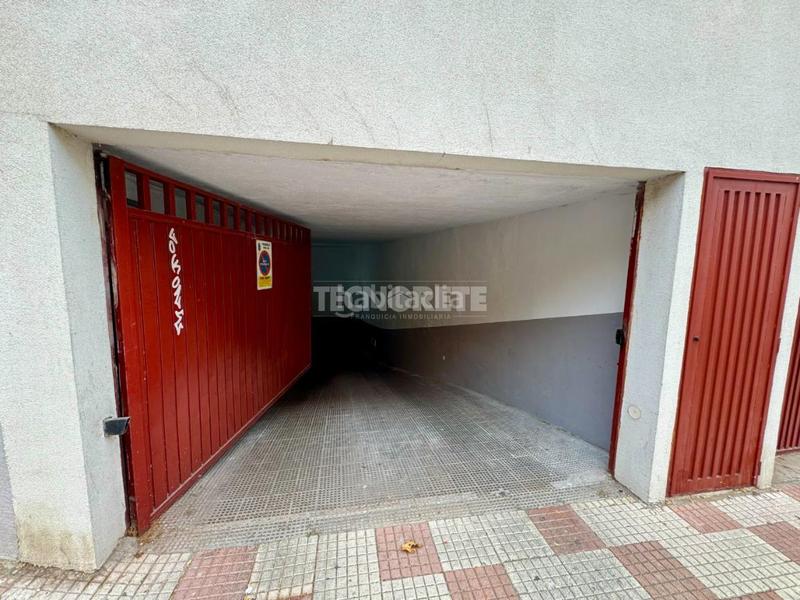 Foto 0a6e0b41-d270-432e-b015-e87f6413dc90. Affitto posto auto in San Roque-Concordia-Adoratrices Guadalajara